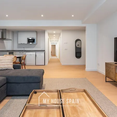 アパート Myhousespain - Edificio Vanguardia ヒホン