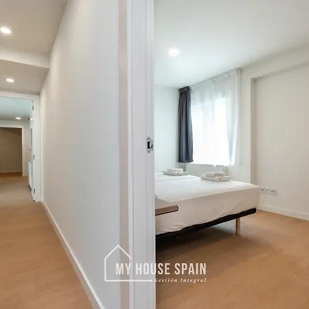 Myhousespain - Edificio Vanguardia * Χιχόν