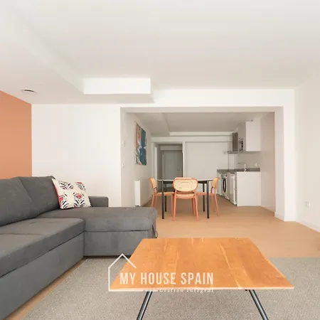 Myhousespain - Edificio Vanguardia * Χιχόν