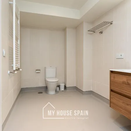 Myhousespain - Edificio Vanguardia * Χιχόν
